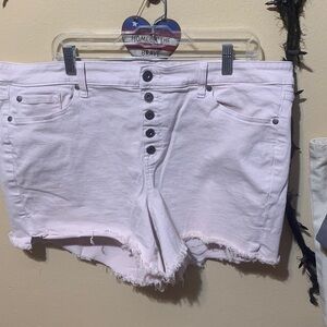 #047 - Size 20 torrid Light Pink Button-Fly Denim Shorts